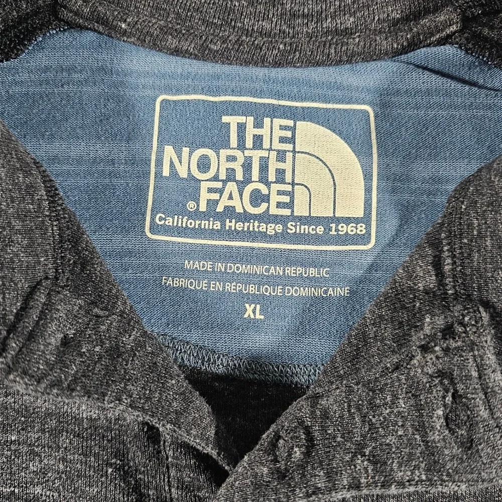 The North Face Henley Mens XL‎ Gray Long Sleeve Heathered Tri-Blend Pullover